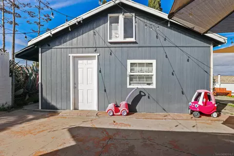 Exterior - 731 Franklin Ave, El Cajon, CA 92020 photo 6 of 8