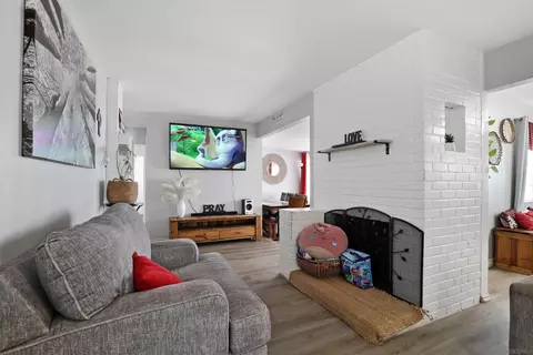 Living - 731 Franklin Ave, El Cajon, CA 92020 photo 2 of 3