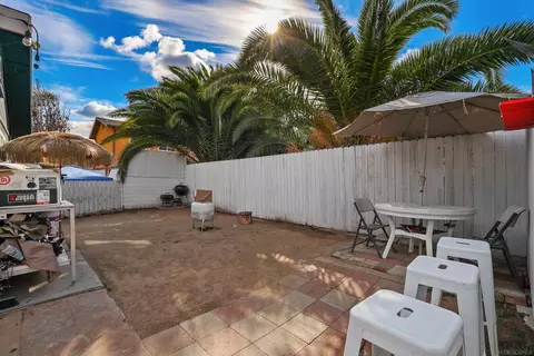 Exterior - 731 Franklin Ave, El Cajon, CA 92020 photo 4 of 8