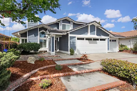 Exterior - 5347 Rio Plata Dr, Oceanside, CA 92057 photo 3 of 10
