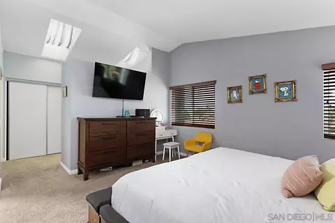 Bedroom - 5347 Rio Plata Dr, Oceanside, CA 92057 photo 2 of 6