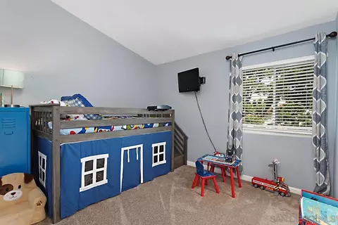 Bedroom - 5347 Rio Plata Dr, Oceanside, CA 92057 photo 5 of 6