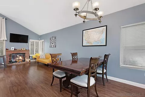 Dining - 5347 Rio Plata Dr, Oceanside, CA 92057 photo 1 of 2