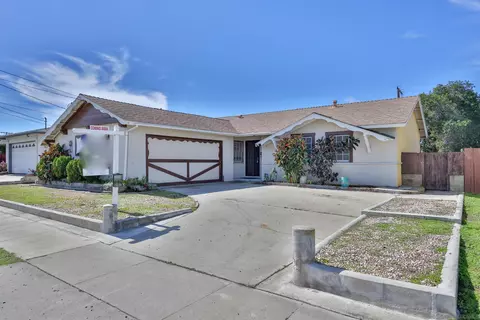 5276 Lodi St, San Diego, CA 92117