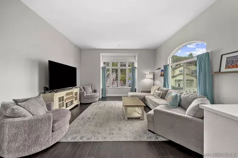 Living - 2205 View Crest Gln, Escondido, CA 92026 photo 1 of 4