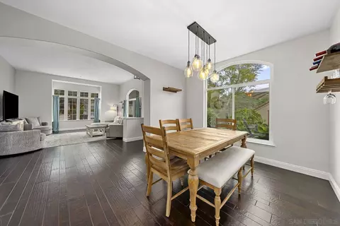 Dining - 2205 View Crest Gln, Escondido, CA 92026 photo 1 of 2