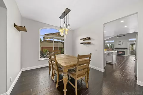 Dining - 2205 View Crest Gln, Escondido, CA 92026 photo 2 of 2