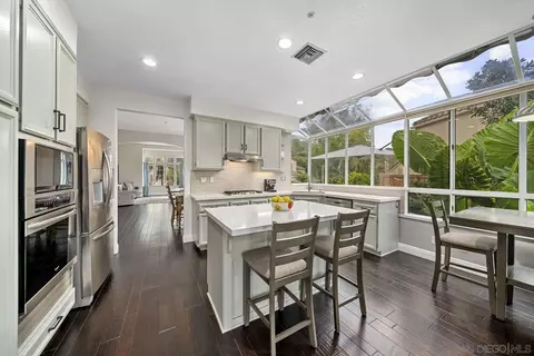 Kitchen - 2205 View Crest Gln, Escondido, CA 92026 photo 1 of 4