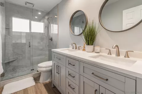 Bath - 13107 Shenandoah Dr, Lakeside, CA 92040 photo 1 of 3