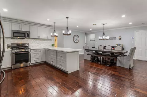Kitchen - 13107 Shenandoah Dr, Lakeside, CA 92040 photo 1 of 5