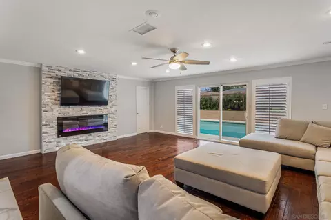 Living - 13107 Shenandoah Dr, Lakeside, CA 92040 photo 2 of 2