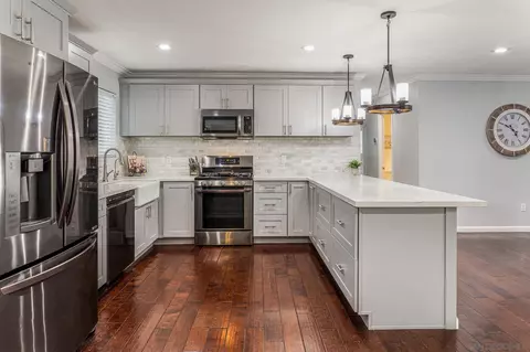 Kitchen - 13107 Shenandoah Dr, Lakeside, CA 92040 photo 4 of 5