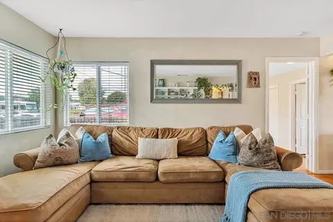 Living - 249 Southern, El Cajon, CA 92020 photo 2 of 4