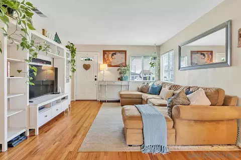 Living - 249 Southern, El Cajon, CA 92020 photo 3 of 4