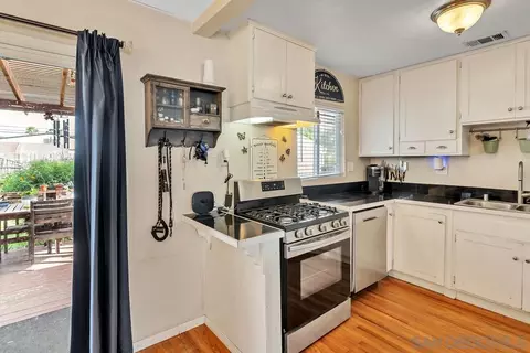 Kitchen - 249 Southern, El Cajon, CA 92020 photo 3 of 3