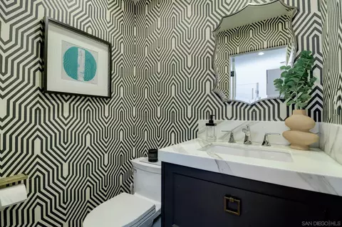 Bath - 14256 Minorca Cv, Del Mar, CA 92014 photo 9 of 9