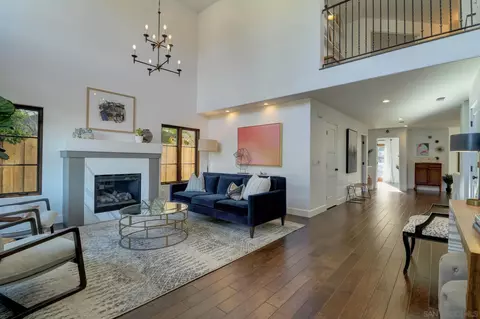Living - 14256 Minorca Cv, Del Mar, CA 92014 photo 2 of 11