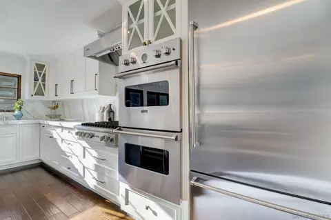 Kitchen - 14256 Minorca Cv, Del Mar, CA 92014 photo 6 of 9