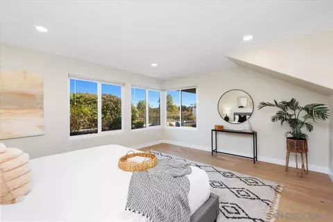 Living - 4692 Adra Way, Oceanside, CA 92056 photo 4 of 7