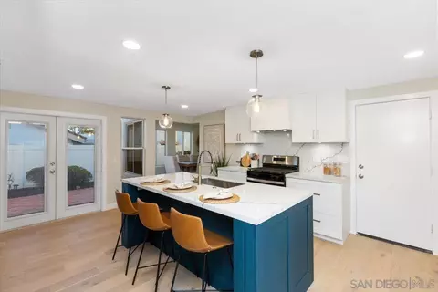 Kitchen - 4692 Adra Way, Oceanside, CA 92056 photo 4 of 7