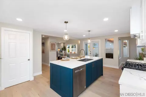 Kitchen - 4692 Adra Way, Oceanside, CA 92056 photo 3 of 7