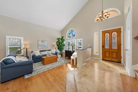 Living - 1682 Pinnacle Way, Vista, CA 92081 photo 1 of 4