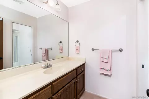 10716 Meadow Glen Way E, Escondido, CA 92026 photo 15