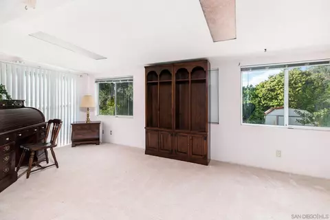 10716 Meadow Glen Way E, Escondido, CA 92026 photo 7