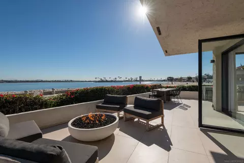 3930 Bayside Walk, San Diego, CA 92109