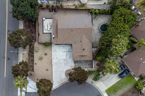 Exterior - 910 Ruby Dr, Vista, CA 92083 photo 12 of 13