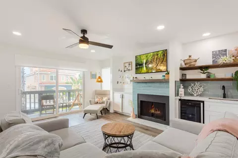Living - 1324 S Pacific #3, Oceanside, CA 92054 photo 1 of 3