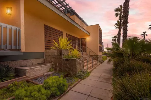 Exterior - 1324 S Pacific #3, Oceanside, CA 92054 photo 4 of 4