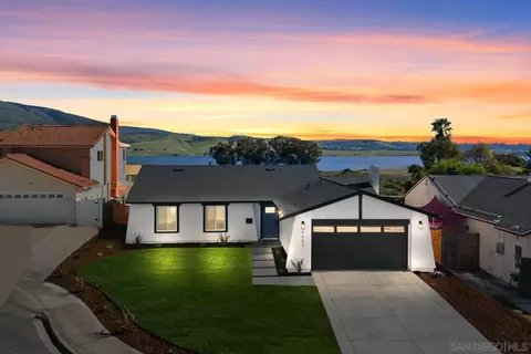 9483 Avenida Acero, Spring Valley, CA 91977