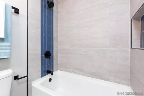 Bath - 9483 Avenida Acero, Spring Valley, CA 91977 photo 6 of 6