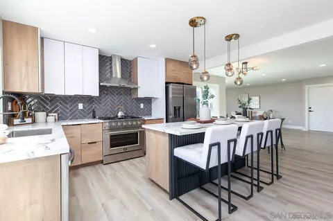 Kitchen - 9483 Avenida Acero, Spring Valley, CA 91977 photo 4 of 12