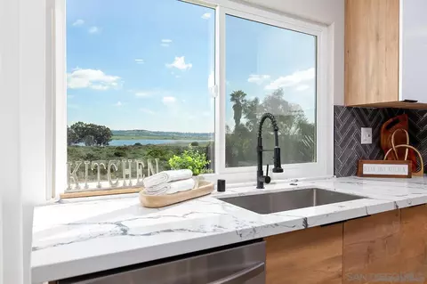 Kitchen - 9483 Avenida Acero, Spring Valley, CA 91977 photo 8 of 12