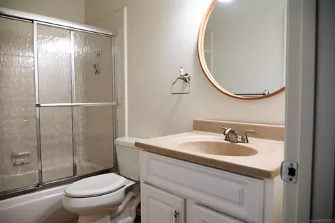 Bath - 44511 La Paz Rd, Temecula, CA 92592 photo 1 of 1