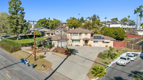 1550 Encino Dr, Escondido, CA 92025