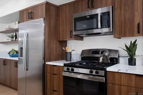 Kitchen - 185 Basilica St #125, Oceanside, CA 92057 photo 1 of 2