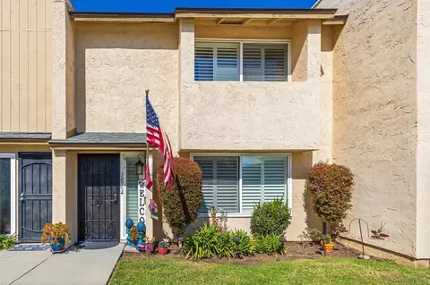 10554 Kerrigan Ct, Santee, CA 92071