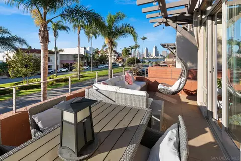 Exterior - 141 Orange Ave #203, Coronado, CA 92118 photo 1 of 5