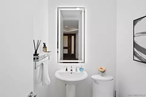 Bath - 141 Orange Ave #203, Coronado, CA 92118 photo 1 of 5