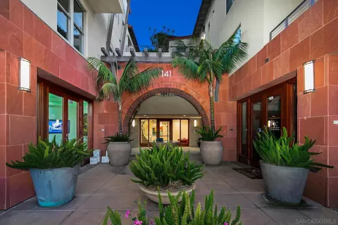 Exterior - 141 Orange Ave #203, Coronado, CA 92118 photo 4 of 5