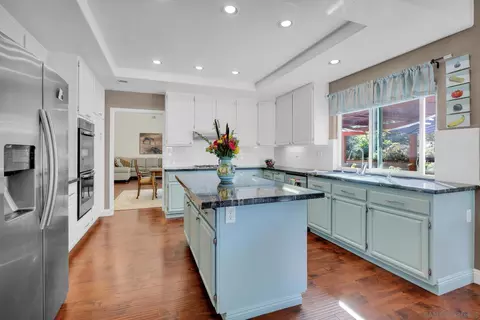 2091 Winamar, Escondido, CA 92029 photo 8