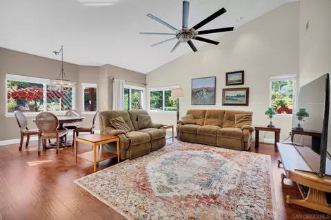 2091 Winamar, Escondido, CA 92029 photo 12