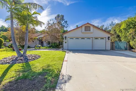 2091 Winamar, Escondido, CA 92029 photo 2