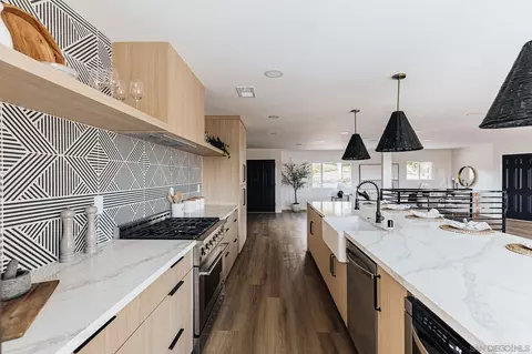Kitchen - 159 N Westwind Dr, El Cajon, CA 92020 photo 6 of 9