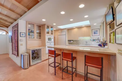 Kitchen - 3186 Bremerton Pl, La Jolla, CA 92037 photo 3 of 4