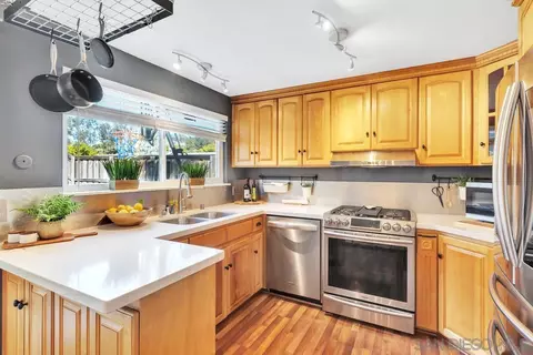 Kitchen - 12754 Robison Blvd, Poway, CA 92064 photo 1 of 2