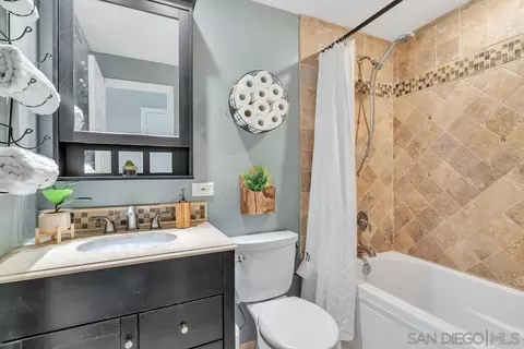 Bath - 12754 Robison Blvd, Poway, CA 92064 photo 2 of 2